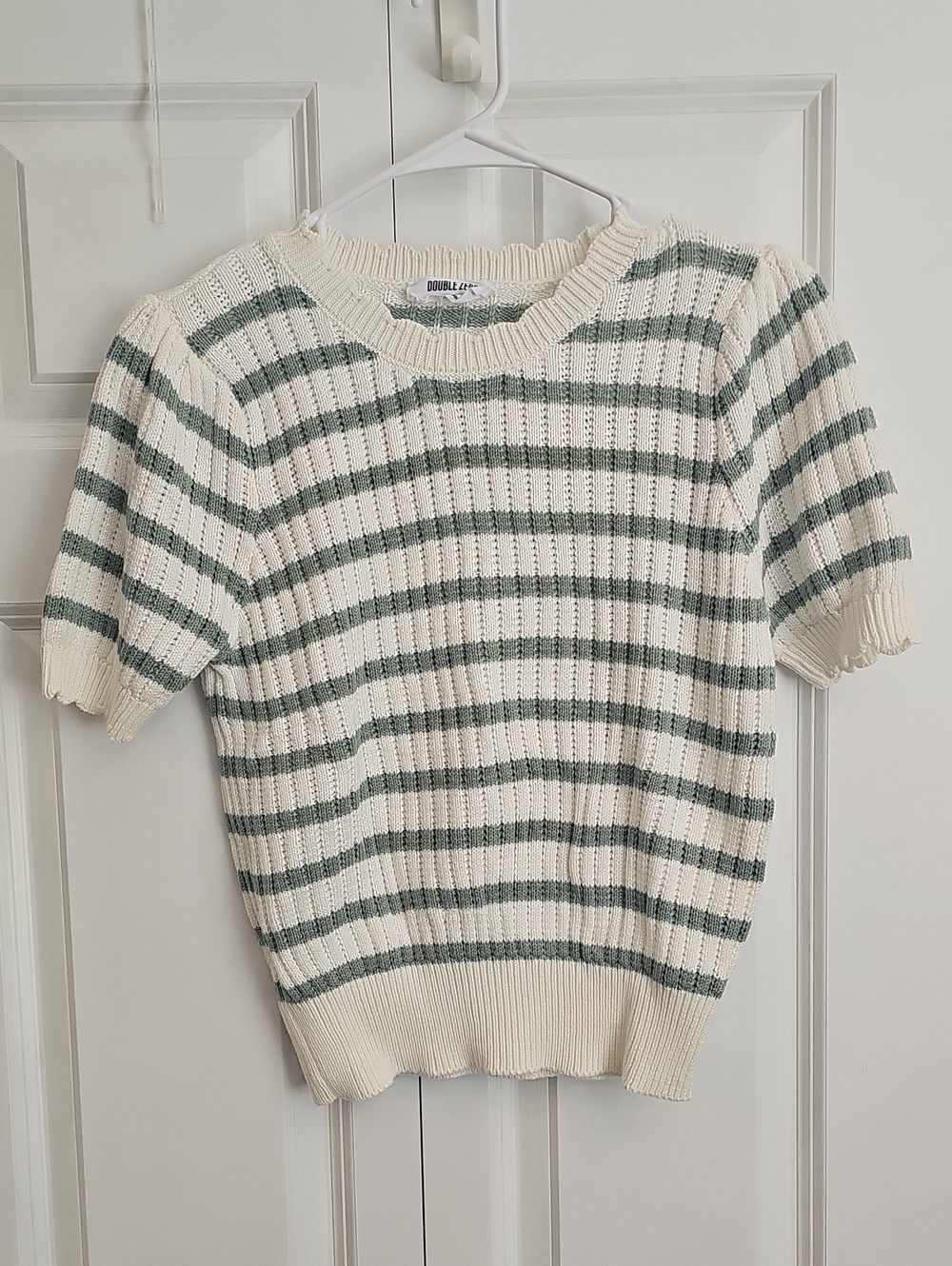 Double Zero Cream & Sage Striped Short-Sleeve Knit Sweater
